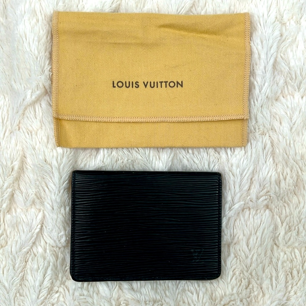 AUTHENTIC Louis Vuitton Epi Black Leather Bifold Card Holder